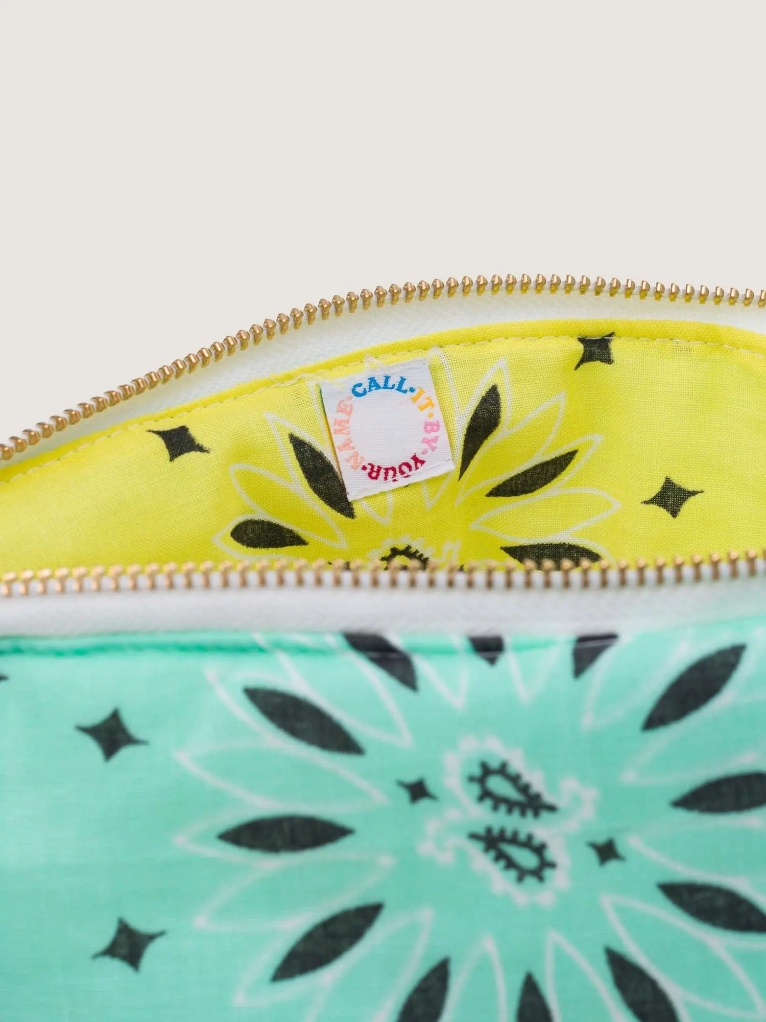 Trousse de Toilette - RAINBOW - Mint / Pale Yellow - Image 4